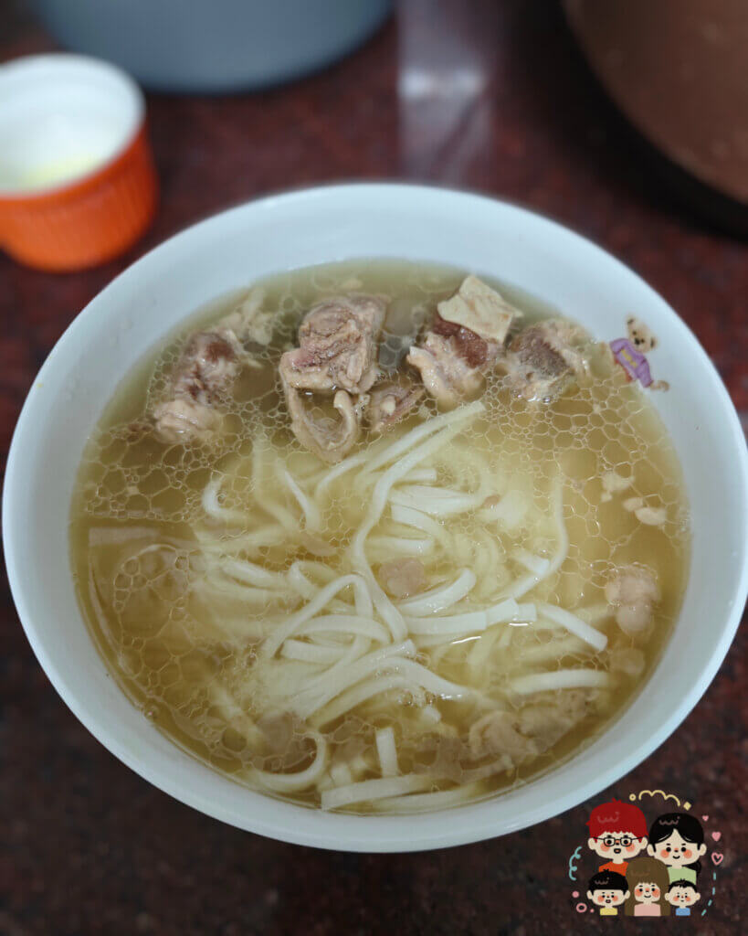 《美食》珍苑 清燉牛肉湯 │ 加熱就像現煮│ 牛肉湯料理包 │ 常溫保存 │ 好市多獨家販售│開箱文 12 1747736843807 2